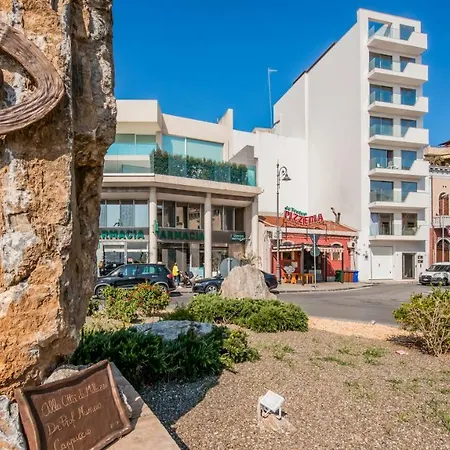 Bed & Breakfast Rakel 3*